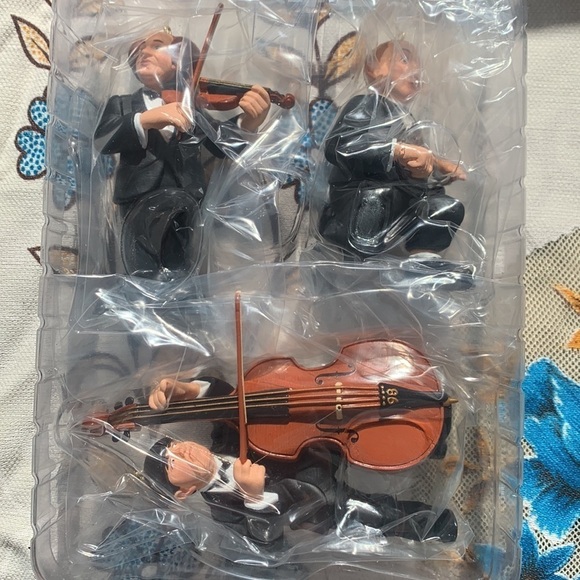 New vintage 1998 Larry Moe and Curly, The Three Stooges  hallmark ornament - Picture 3 of 3